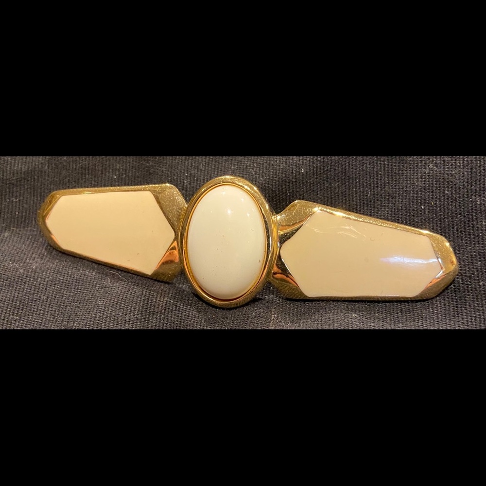 Vintage Gold and white colored brooch